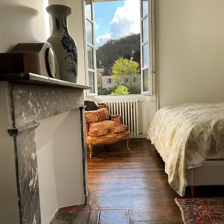 Oda ve Kahvaltı Noubar 4*