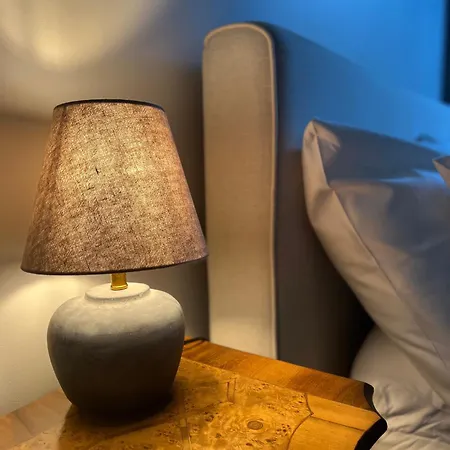 Oda ve Kahvaltı Noubar Cenevieres