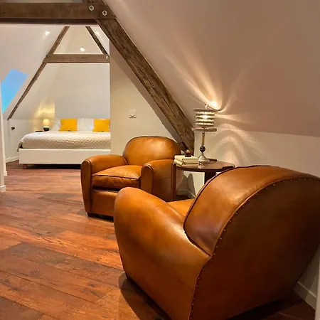 Noubar Oda ve Kahvaltı Cenevieres